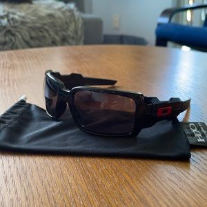 Oakley Oil drum “Ducati” edition